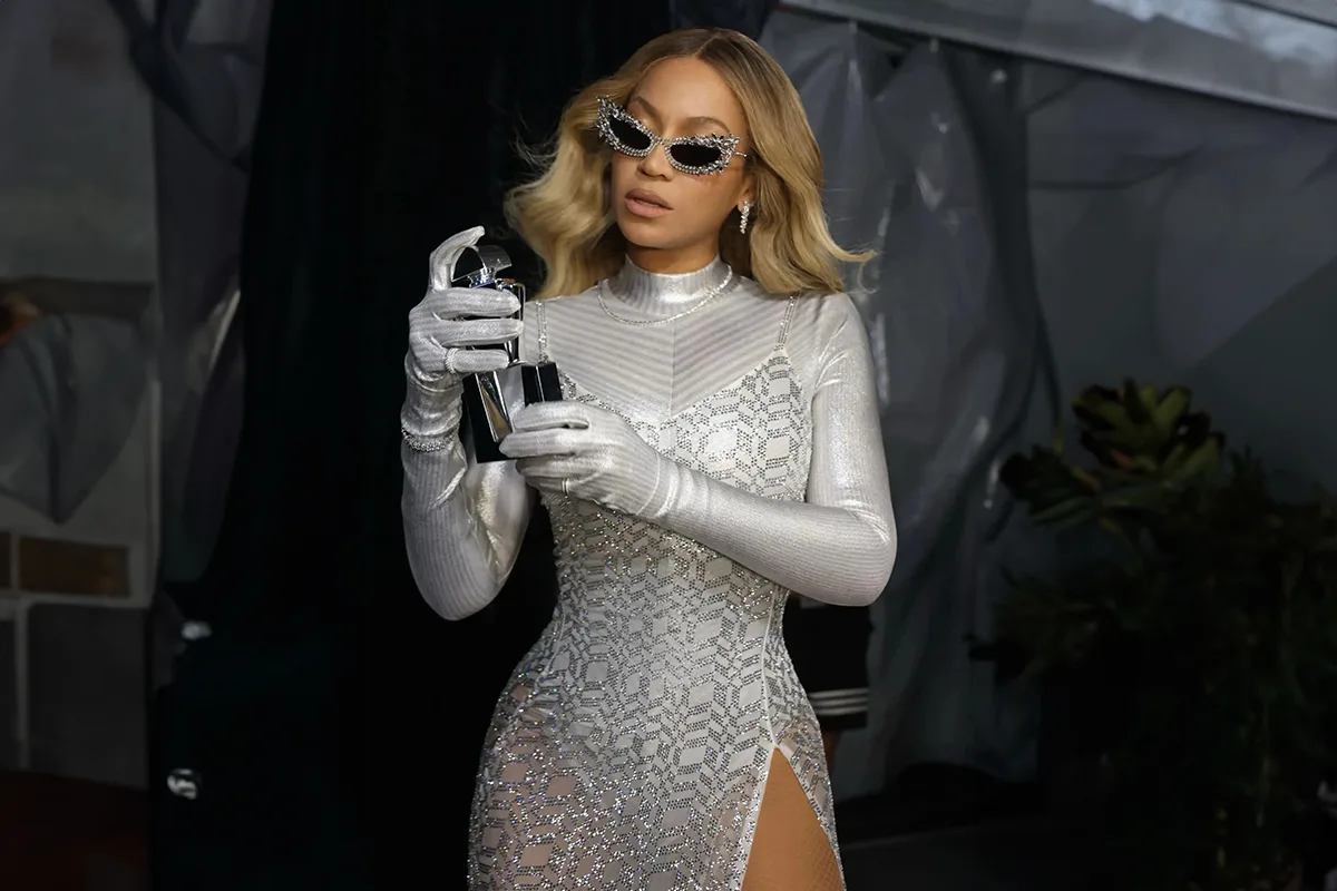 Beyoncé Unveils Cé Noir Fragrance | ParfumPlus Magazine